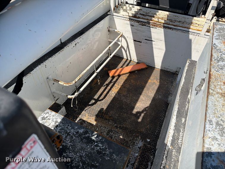 image for item FB5075 2013 Freightliner Business Class M2 bucket truck