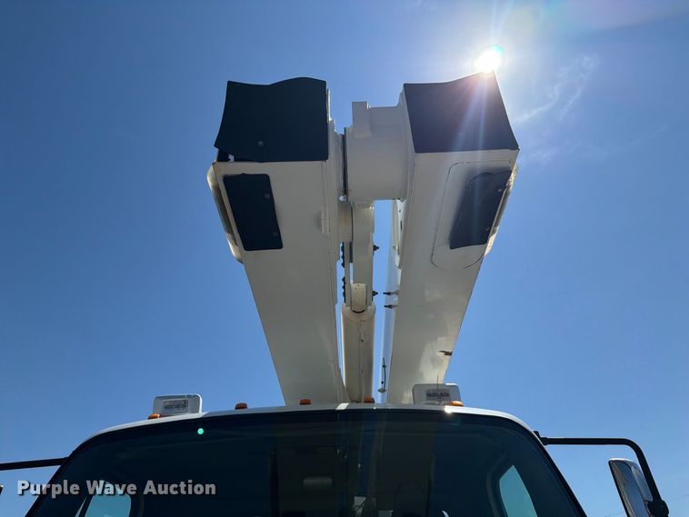 image for item FB5075 2013 Freightliner Business Class M2 bucket truck