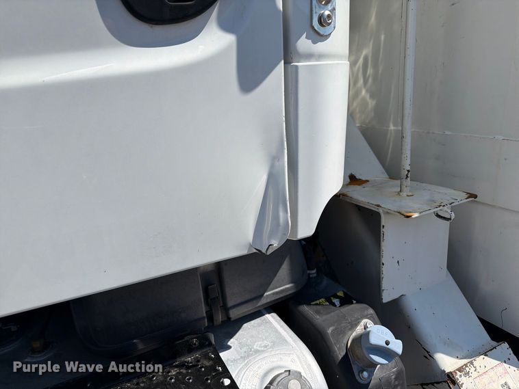 image for item FB5075 2013 Freightliner Business Class M2 bucket truck