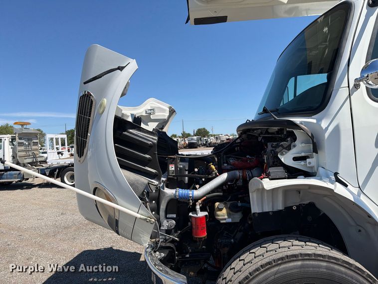 image for item FB5075 2013 Freightliner Business Class M2 bucket truck