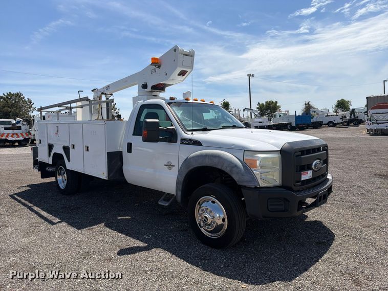 image for item FB5088 2011 Ford F450 Super Duty bucket truck