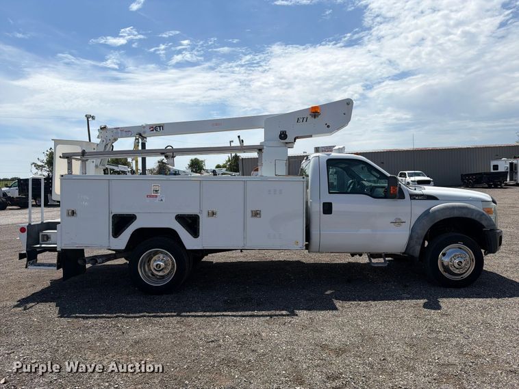 image for item FB5088 2011 Ford F450 Super Duty bucket truck