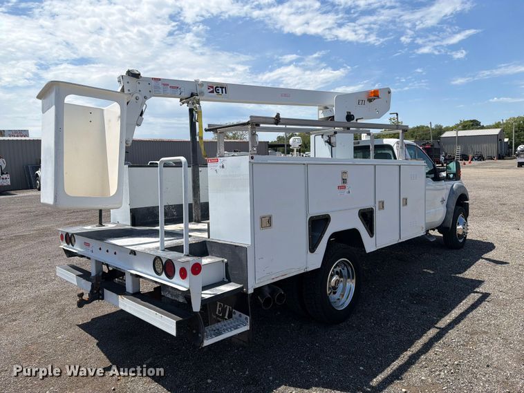 image for item FB5088 2011 Ford F450 Super Duty bucket truck