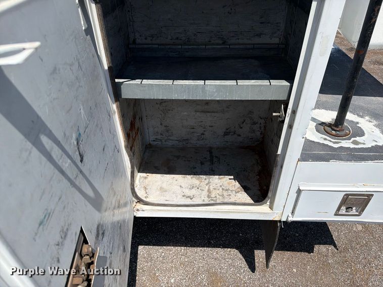 image for item FB5088 2011 Ford F450 Super Duty bucket truck