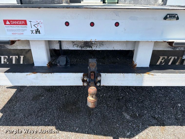 image for item FB5088 2011 Ford F450 Super Duty bucket truck