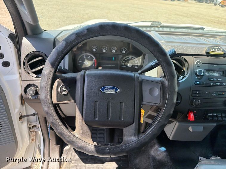 image for item FB5088 2011 Ford F450 Super Duty bucket truck