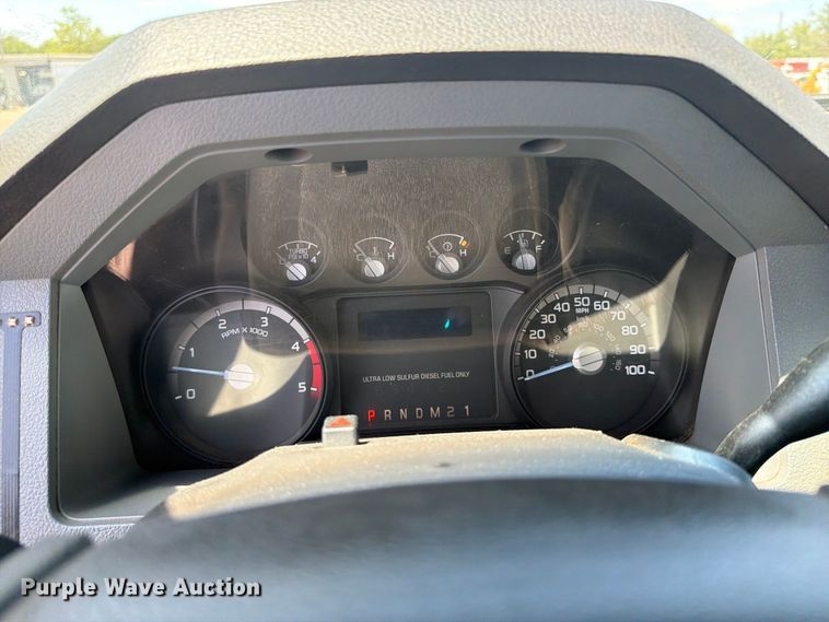 image for item FB5088 2011 Ford F450 Super Duty bucket truck