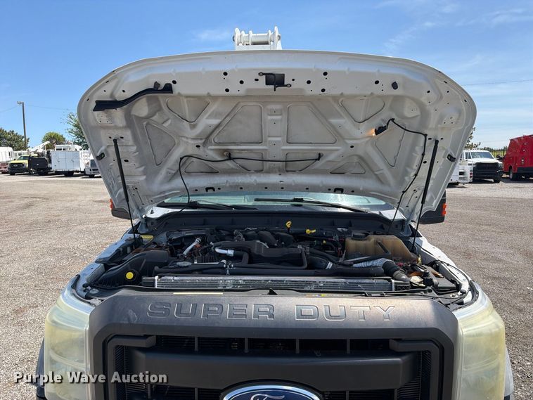 image for item FB5088 2011 Ford F450 Super Duty bucket truck
