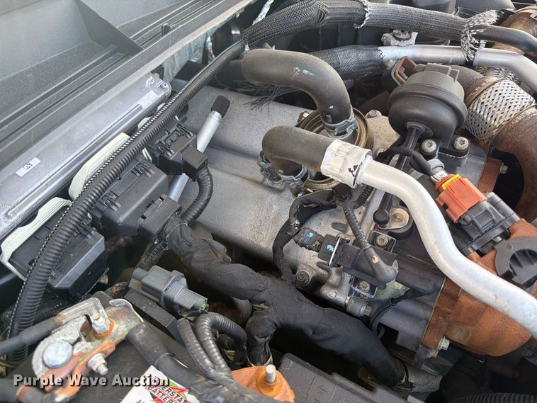 image for item FB5088 2011 Ford F450 Super Duty bucket truck