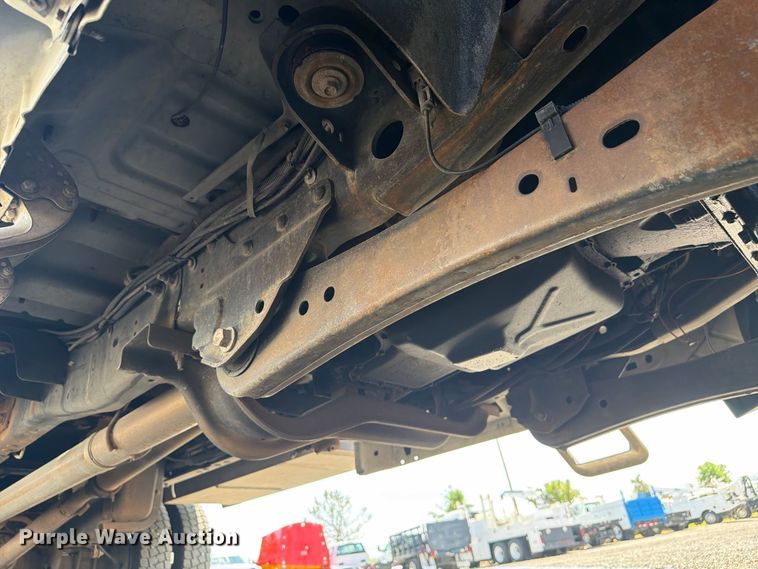 image for item FB5088 2011 Ford F450 Super Duty bucket truck