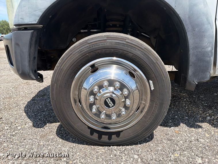 image for item FB5088 2011 Ford F450 Super Duty bucket truck