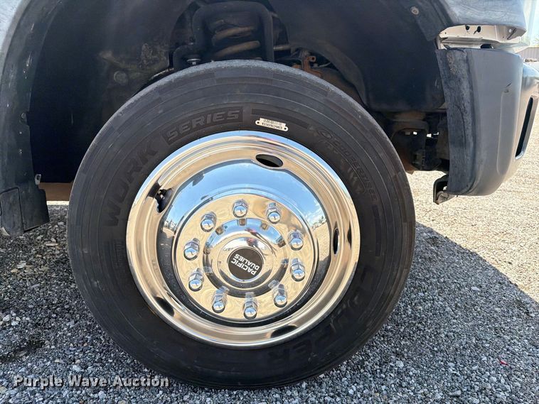 image for item FB5088 2011 Ford F450 Super Duty bucket truck