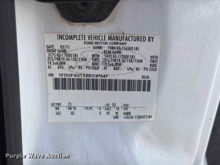 image for item FB5088 2011 Ford F450 Super Duty bucket truck
