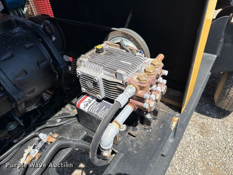 image for item FB5090 2012 Vermeer LP500GT vacuum excavator