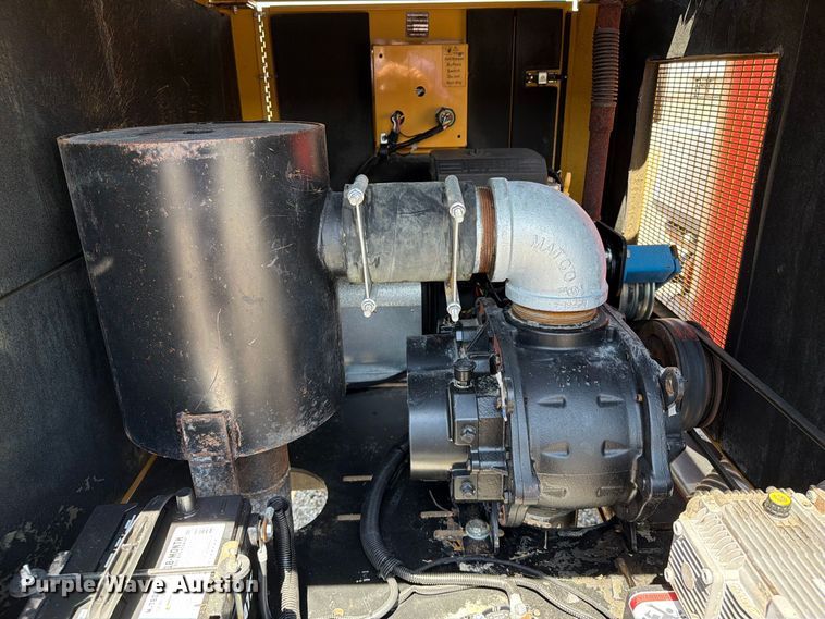image for item FB5090 2012 Vermeer LP500GT vacuum excavator