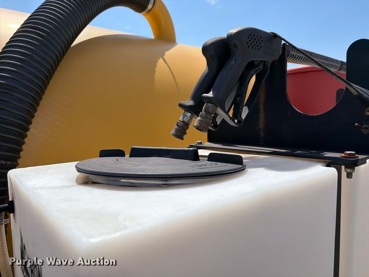 image for item FB5090 2012 Vermeer LP500GT vacuum excavator