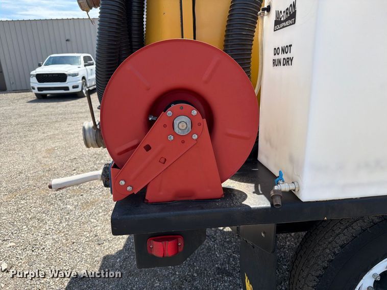 image for item FB5090 2012 Vermeer LP500GT vacuum excavator