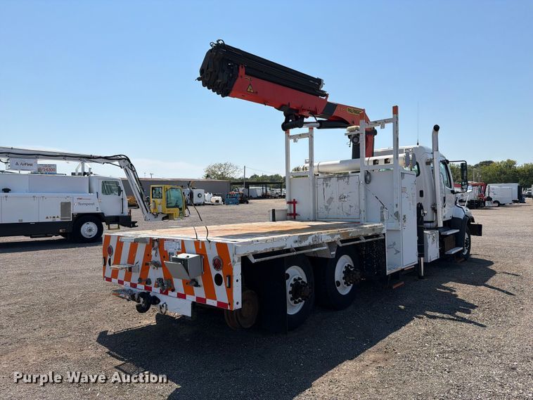 image for item FB5092 2015 Freightliner 114SD crane truck