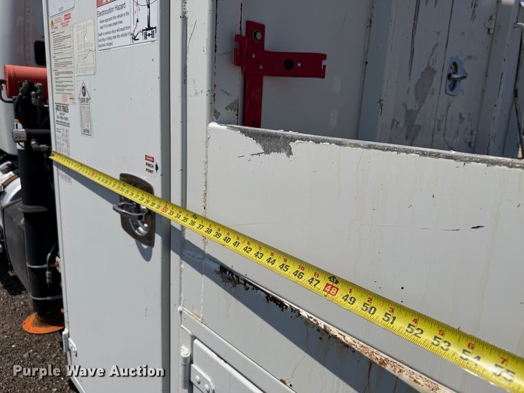 image for item FB5092 2015 Freightliner 114SD crane truck