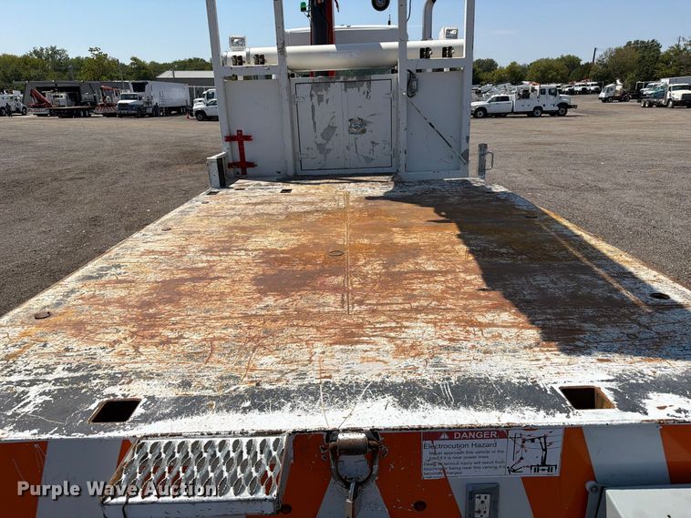 image for item FB5092 2015 Freightliner 114SD crane truck