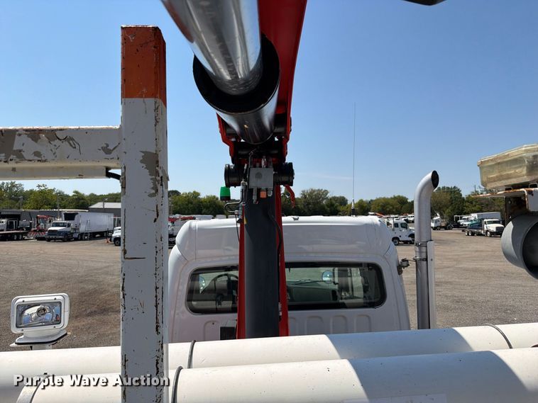 image for item FB5092 2015 Freightliner 114SD crane truck