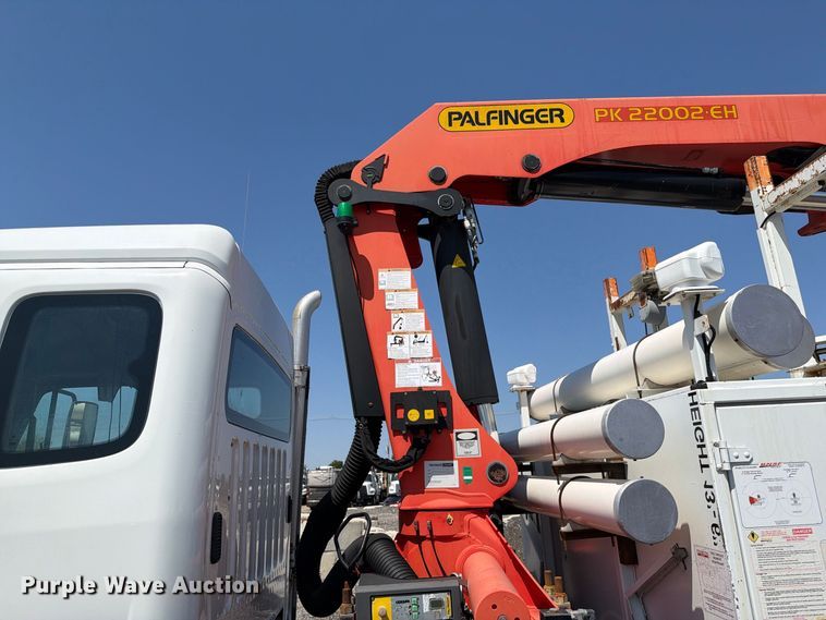 image for item FB5092 2015 Freightliner 114SD crane truck