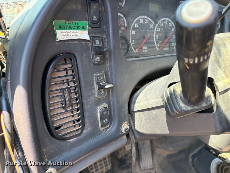 image for item FB5092 2015 Freightliner 114SD crane truck