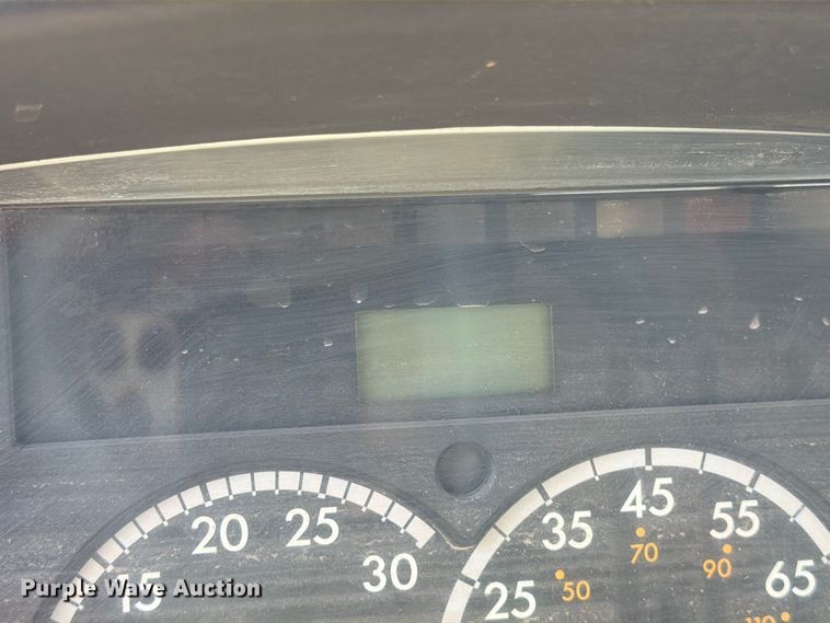 image for item FB5092 2015 Freightliner 114SD crane truck