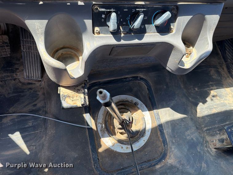 image for item FB5092 2015 Freightliner 114SD crane truck