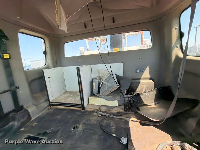 image for item FB5092 2015 Freightliner 114SD crane truck