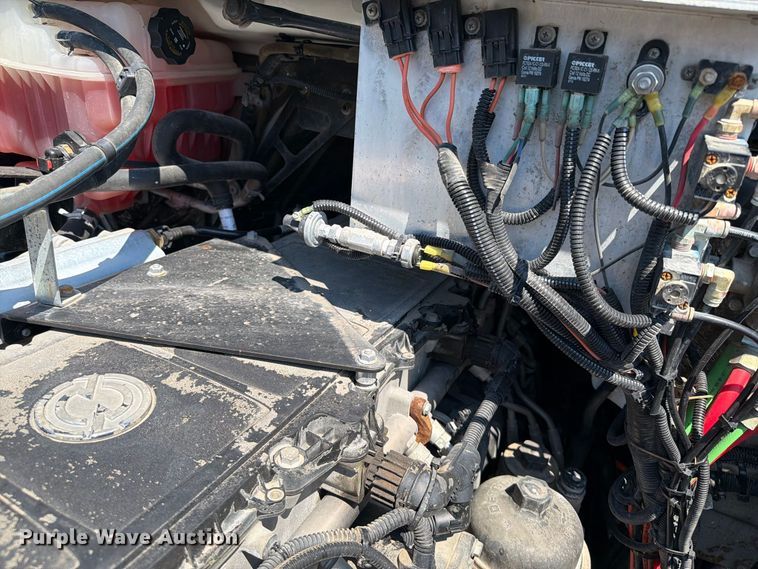 image for item FB5092 2015 Freightliner 114SD crane truck