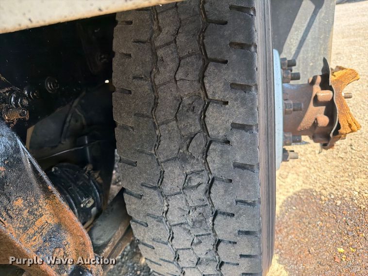 image for item FB5092 2015 Freightliner 114SD crane truck