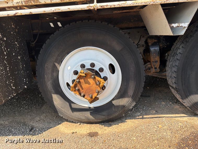 image for item FB5092 2015 Freightliner 114SD crane truck