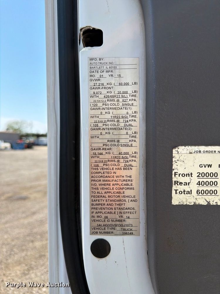 image for item FB5092 2015 Freightliner 114SD crane truck