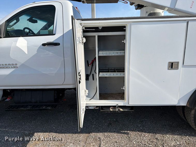image for item FB5093 2022 Chevrolet Silverado 5500HD bucket truck