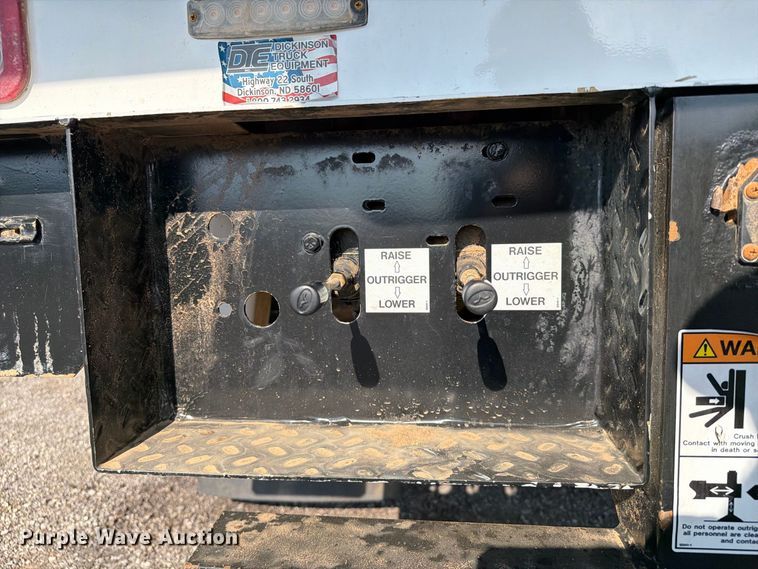 image for item FB5093 2022 Chevrolet Silverado 5500HD bucket truck