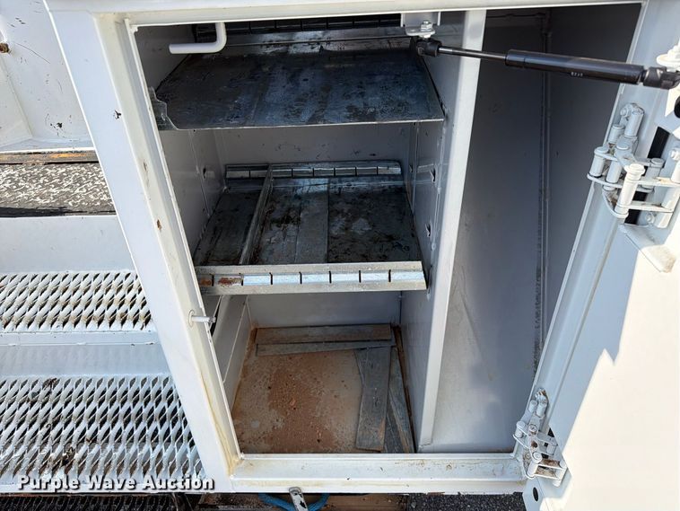 image for item FB5093 2022 Chevrolet Silverado 5500HD bucket truck