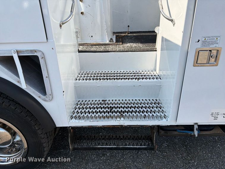 image for item FB5093 2022 Chevrolet Silverado 5500HD bucket truck
