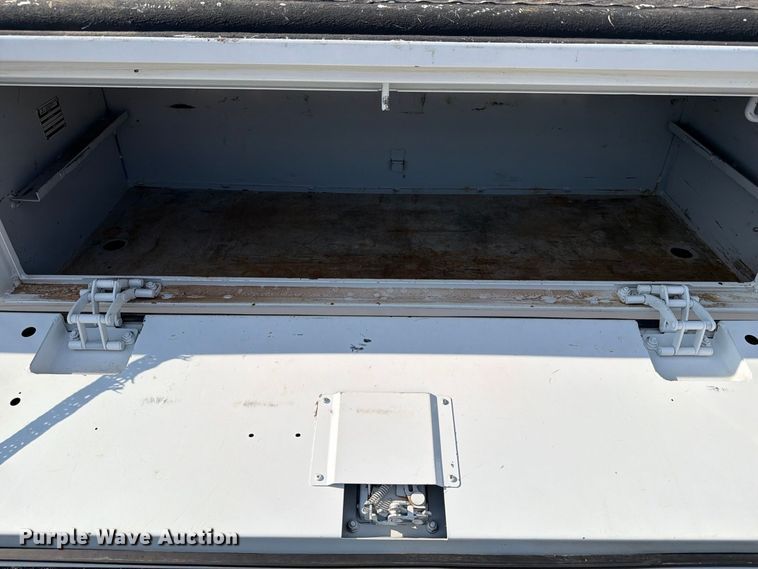 image for item FB5093 2022 Chevrolet Silverado 5500HD bucket truck
