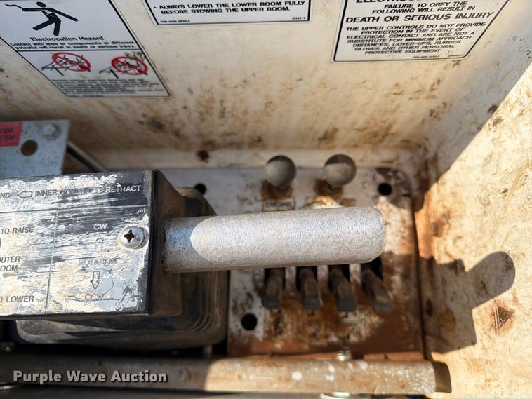 image for item FB5093 2022 Chevrolet Silverado 5500HD bucket truck