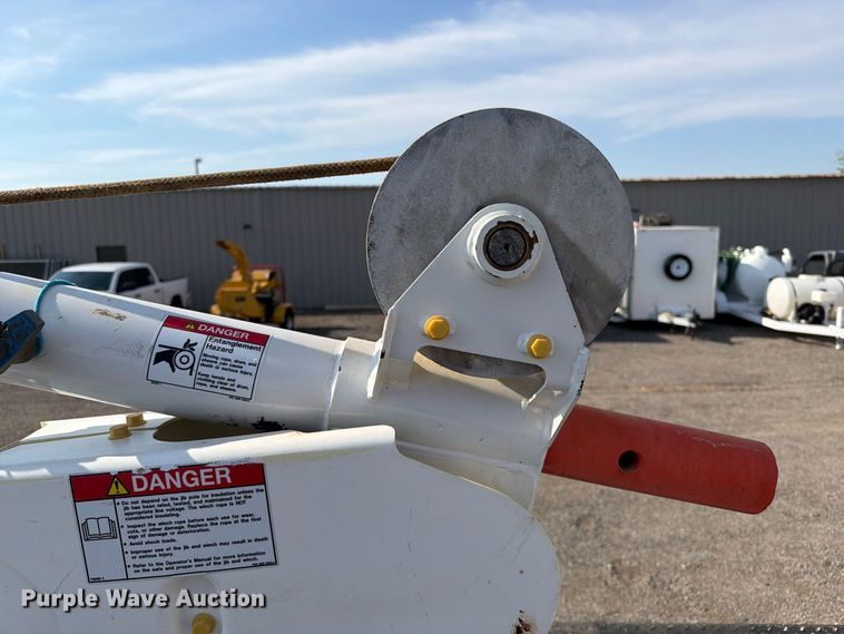 image for item FB5093 2022 Chevrolet Silverado 5500HD bucket truck