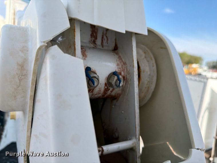 image for item FB5093 2022 Chevrolet Silverado 5500HD bucket truck