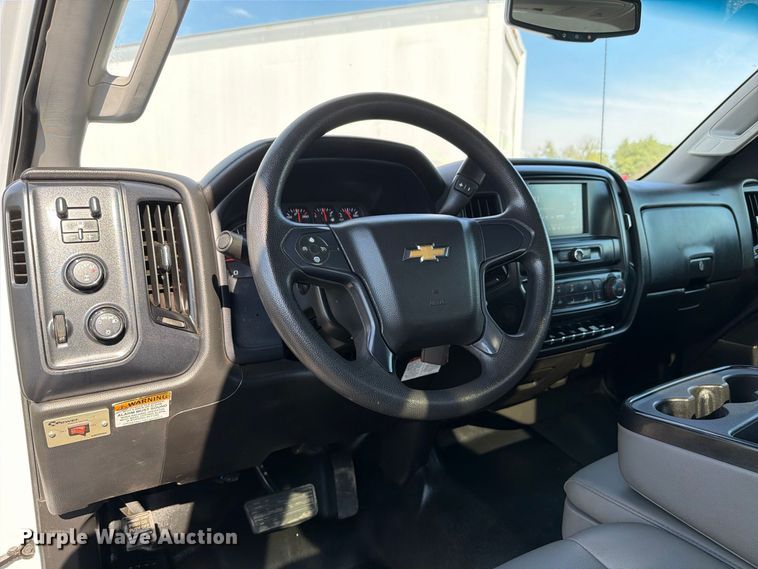 image for item FB5093 2022 Chevrolet Silverado 5500HD bucket truck