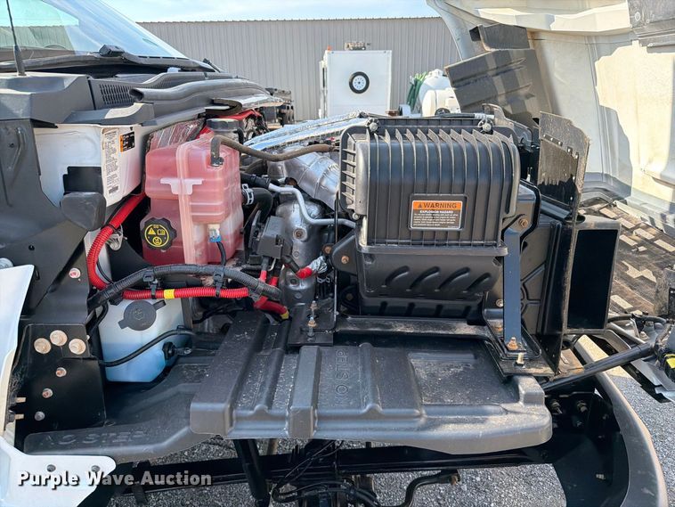 image for item FB5093 2022 Chevrolet Silverado 5500HD bucket truck