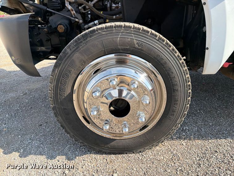 image for item FB5093 2022 Chevrolet Silverado 5500HD bucket truck
