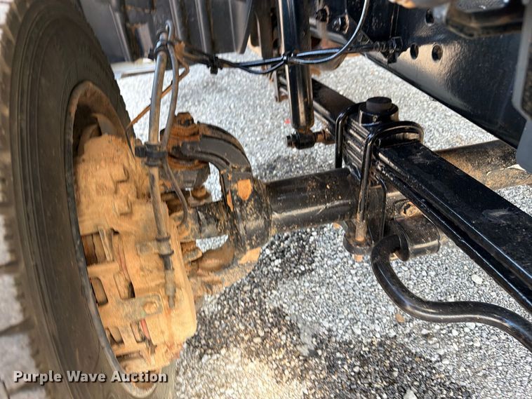 image for item FB5093 2022 Chevrolet Silverado 5500HD bucket truck