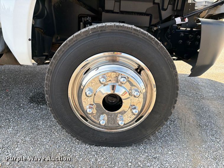 image for item FB5093 2022 Chevrolet Silverado 5500HD bucket truck