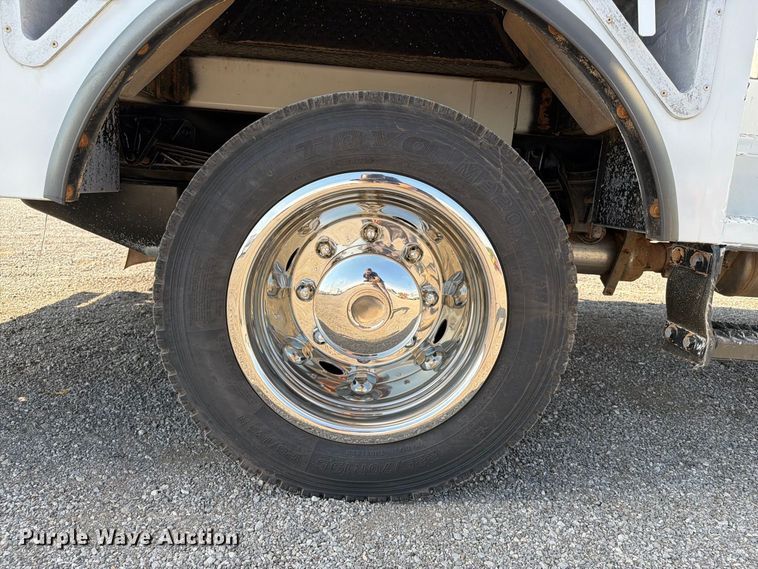 image for item FB5093 2022 Chevrolet Silverado 5500HD bucket truck