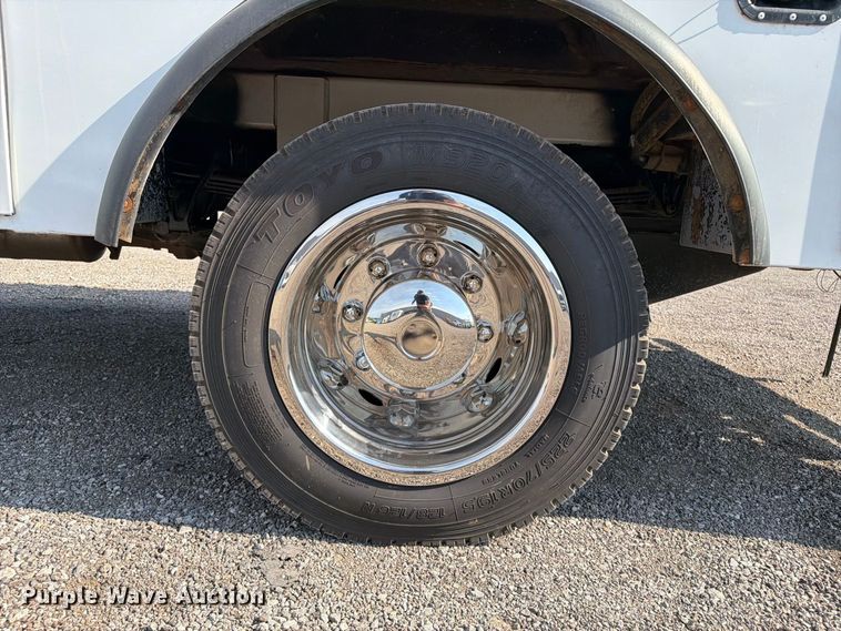image for item FB5093 2022 Chevrolet Silverado 5500HD bucket truck