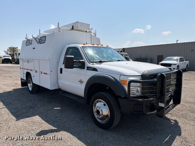 image for item FB5102 2011 Ford F550 Super Duty utility / service truck